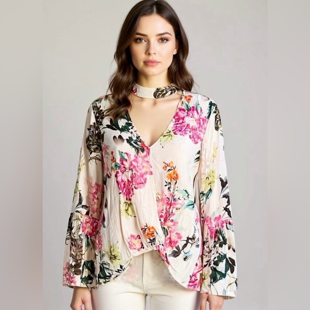 Fifteen Twenty Women’s Bohemian Floral Flare Sleeve V Neck Drape Top Size Large